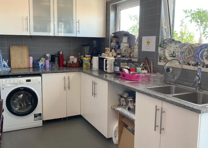 Perto De Expor 1 Moscavide * Lisboa